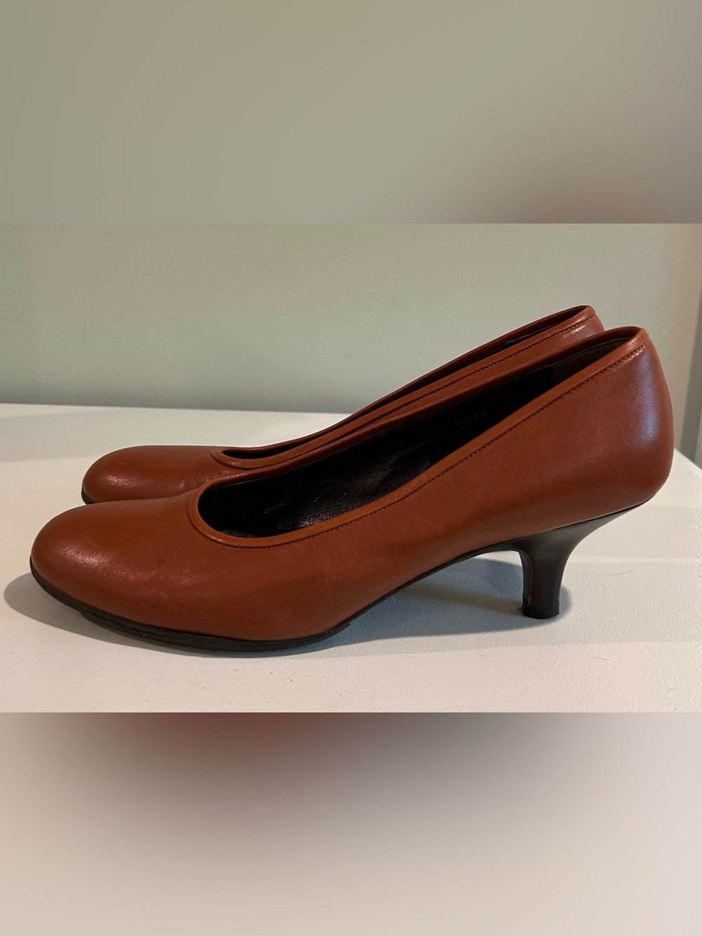 Walter Steiger Brown Leather Kitten Heels Size 8 Old Money Pumps - Picture 8 of 10